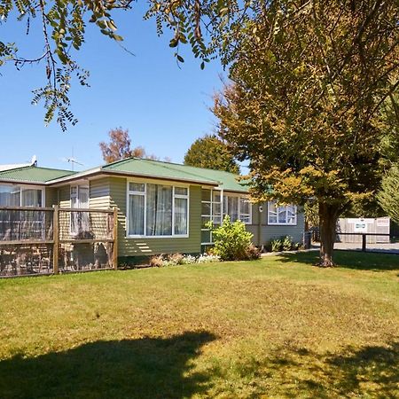 Accommodation Fiordland -The Three Bedroom House At 226A Milford Road Te Anau Eksteriør billede