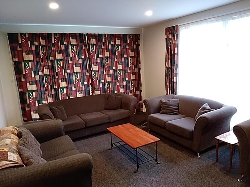 Accommodation Fiordland -The Three Bedroom House At 226A Milford Road Te Anau Eksteriør billede