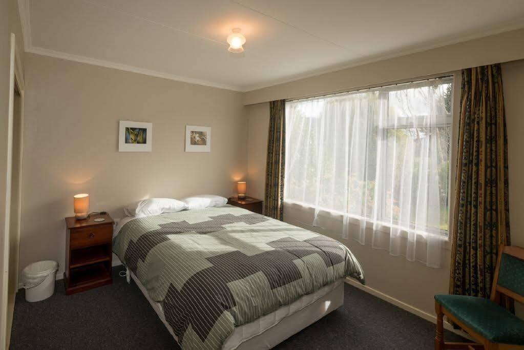 Accommodation Fiordland -The Three Bedroom House At 226A Milford Road Te Anau Eksteriør billede